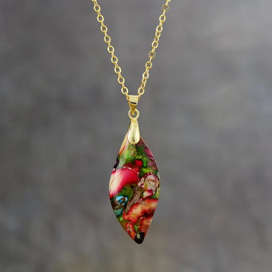 Natural Imperial Stone Leaf-Shaped Pendant Necklace